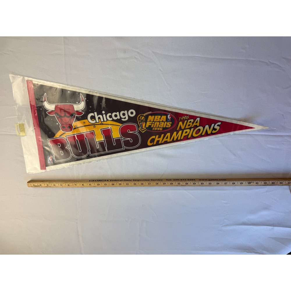Vintage 1996 NBA Finals Chicago‎ Bulls World Champions Pennant Wincraft NWT